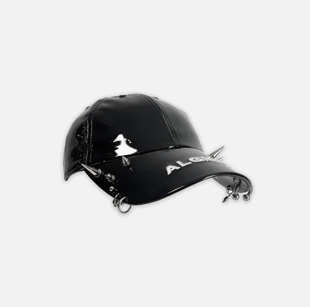 PIERCED CAP